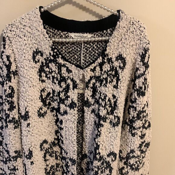 Davi & Dani nwt long cardigan sweater size large - Picture 2 of 7
